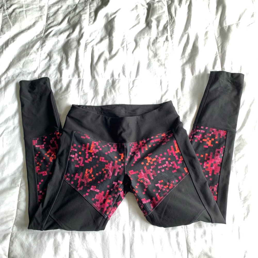 MPG Center Pixel Leggings